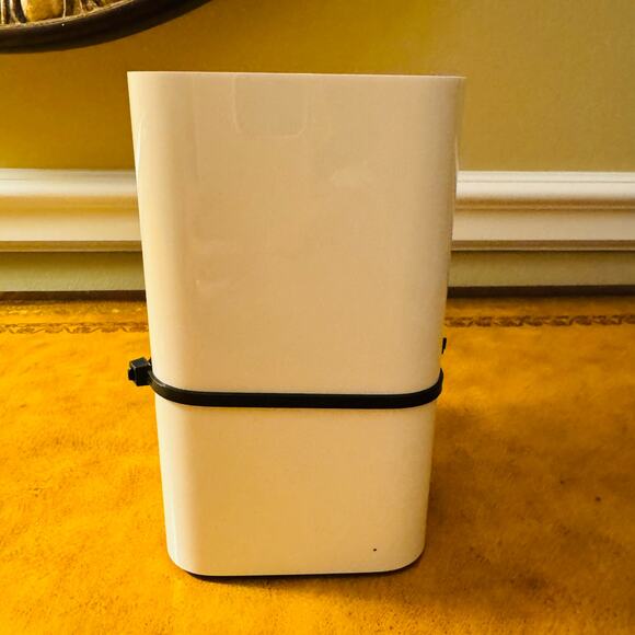 Apple AirPort Extreme Base Station A1521 6th Gen Dual Band 802.11ac Wifi Router - Picture 3 of 11